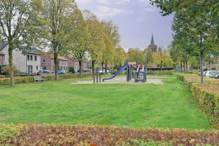 Photo 3 of Julianaplein 19