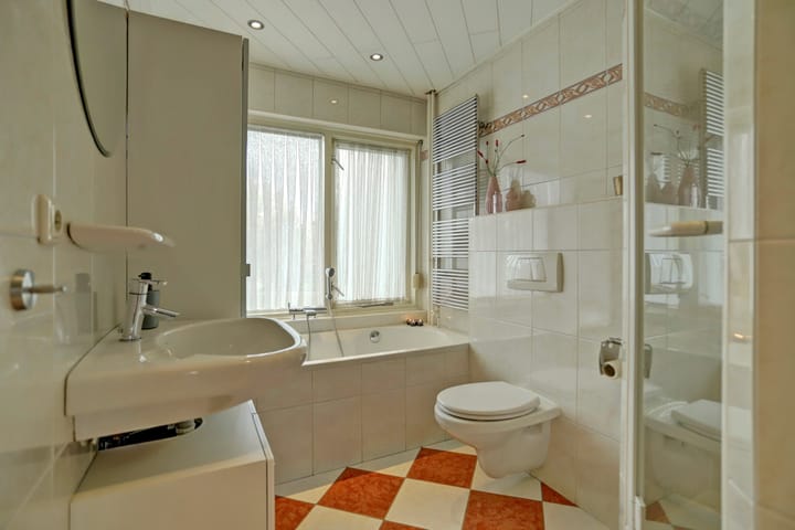 Photo 30 of Julianaplein 19