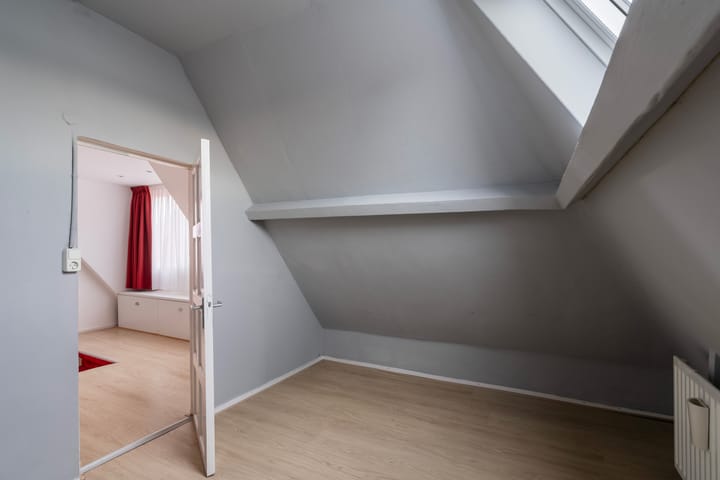 Foto 19 van Van Marumstraat 18-A