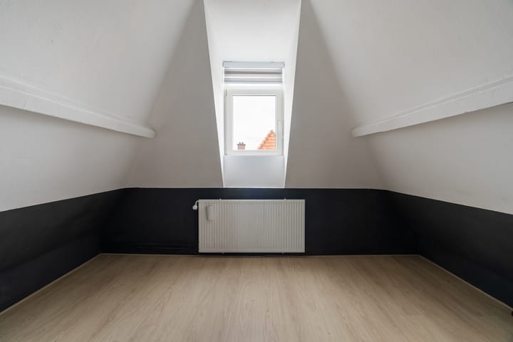 Foto 23 van Van Marumstraat 18-A