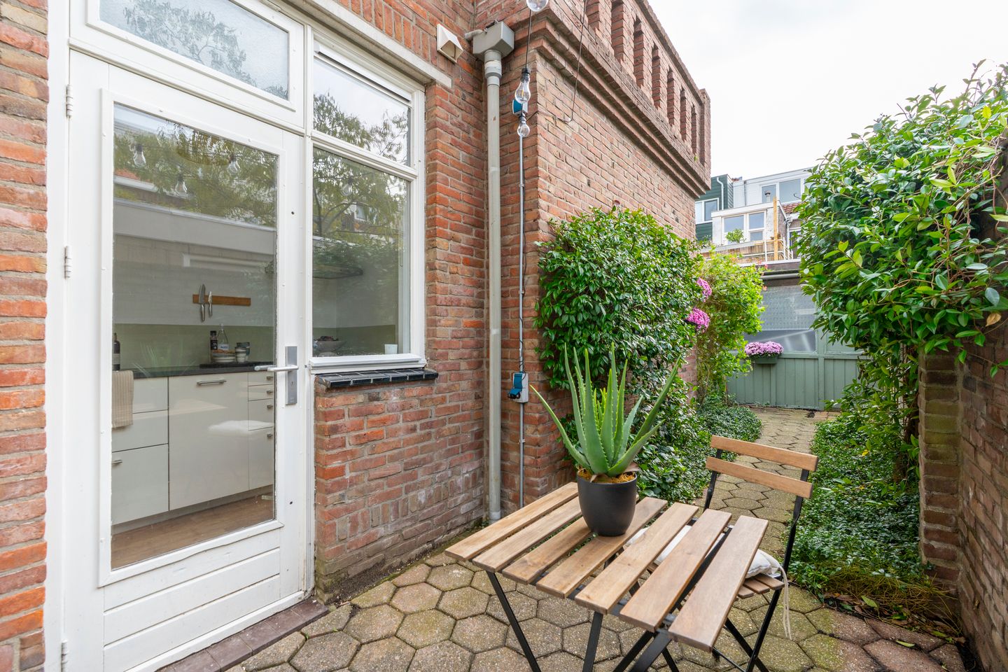 Foto 4 van Linnaeusstraat 1