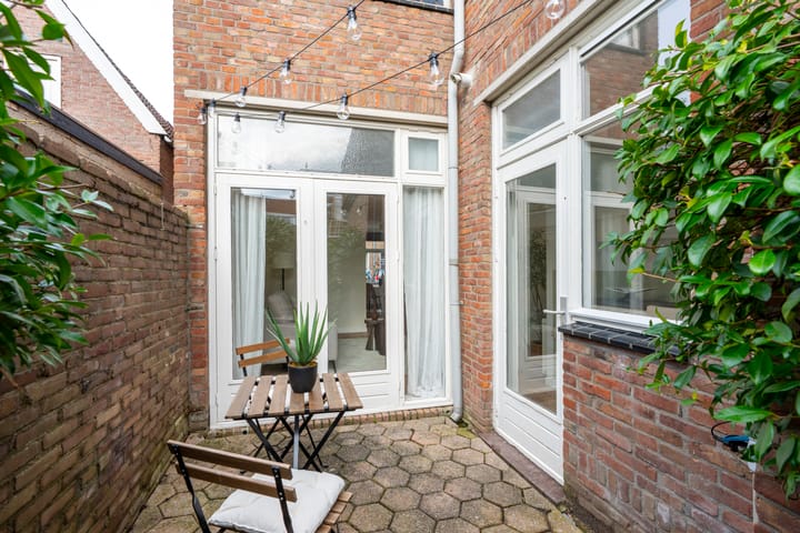 Foto 20 van Linnaeusstraat 1