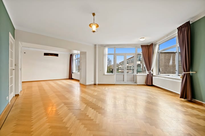 Foto 12 van De Eerensplein 10