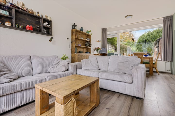 Photo 3 of Hulstlaan 21