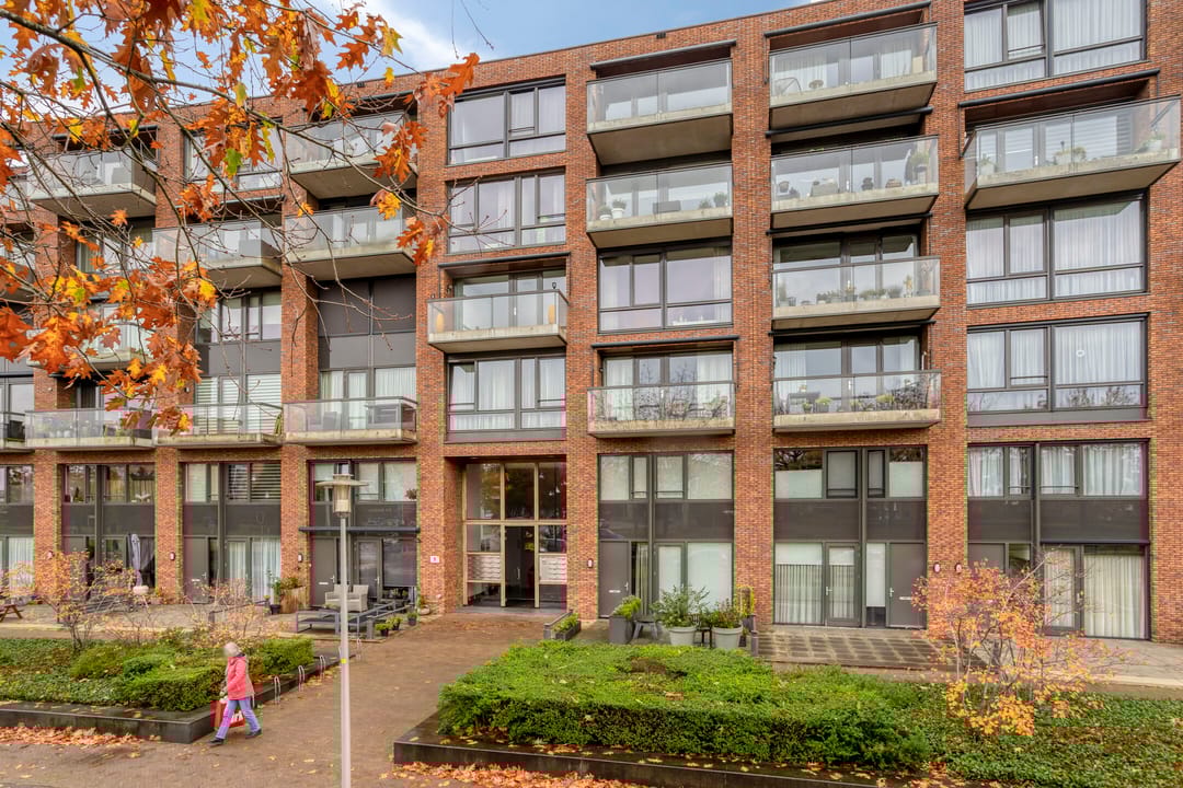 Foto 28 van Burgemeester Jhr. Quarles van Uffordlaan 385