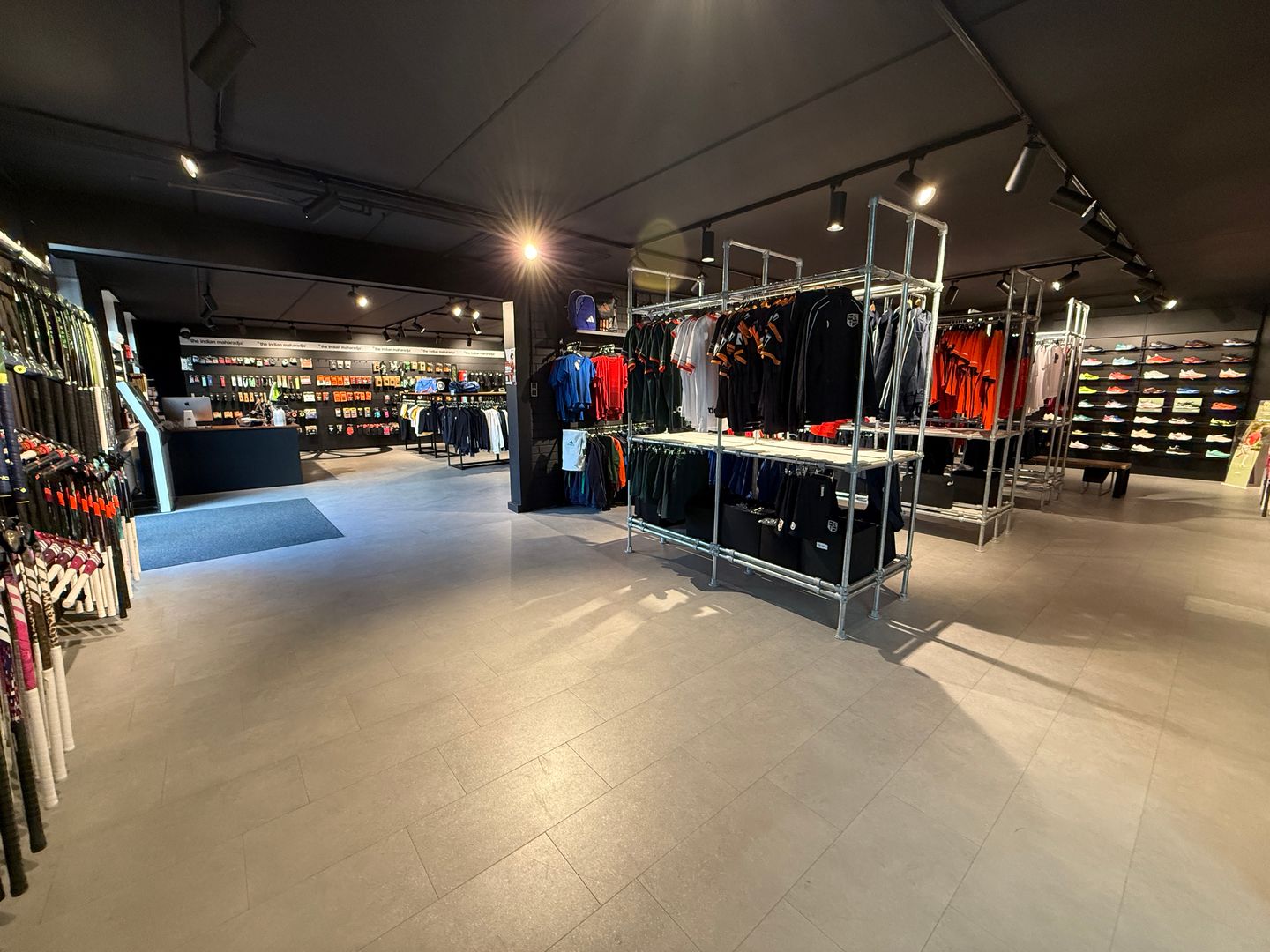 Bekijk foto 4 van Donk 7-a