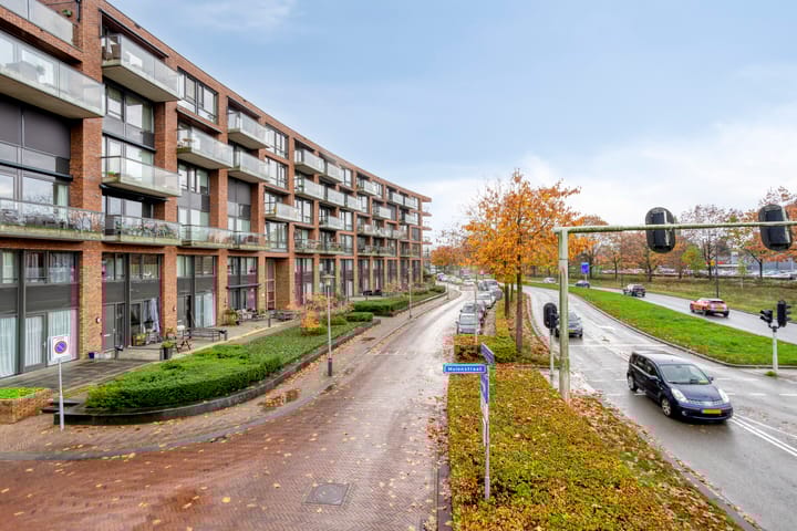 Photo 30 of Burgemeester Jhr. Quarles van Uffordlaan 385