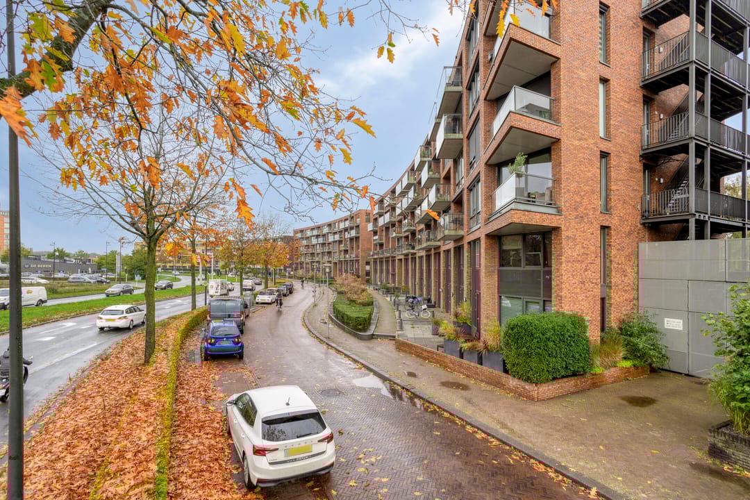 Foto 32 van Burgemeester Jhr. Quarles van Uffordlaan 385