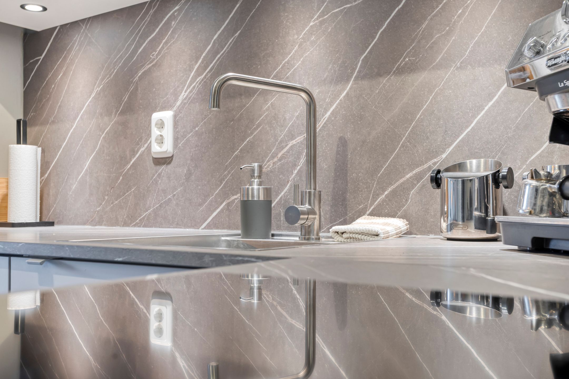 Foto 15 van Burgemeester Jhr. Quarles van Uffordlaan 385