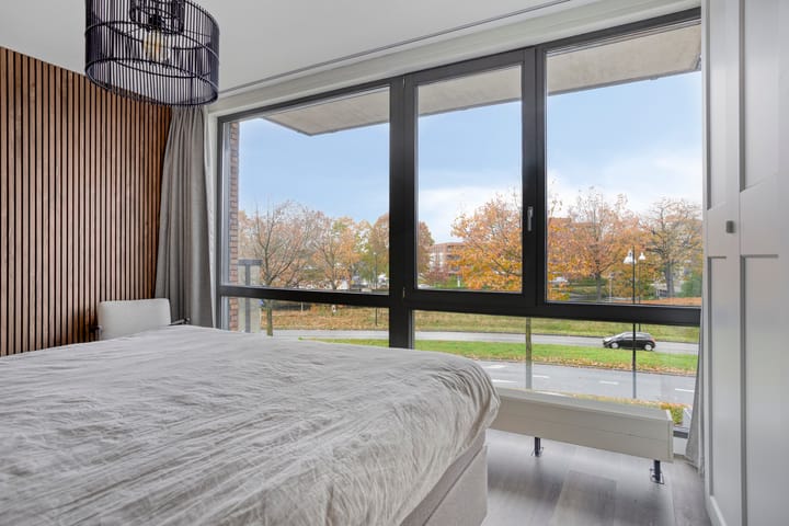 Photo 22 of Burgemeester Jhr. Quarles van Uffordlaan 385