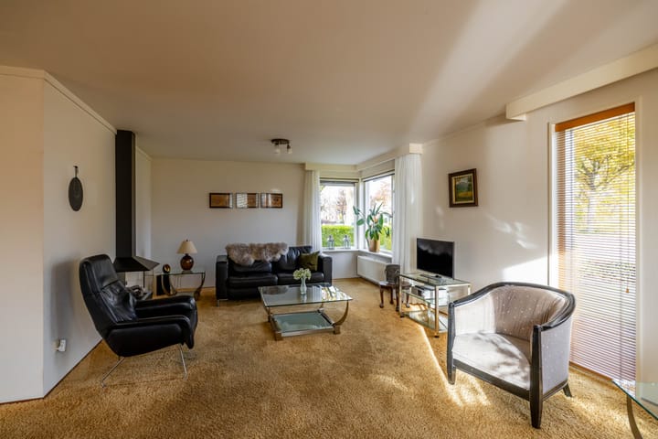 Foto 12 van Van Akenweg 71