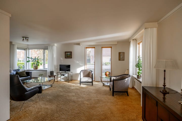 Foto 11 van Van Akenweg 71