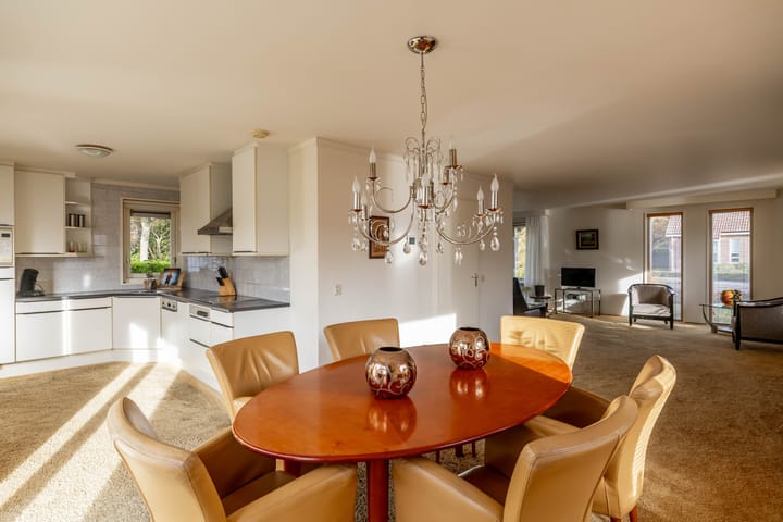 Foto 15 van Van Akenweg 71