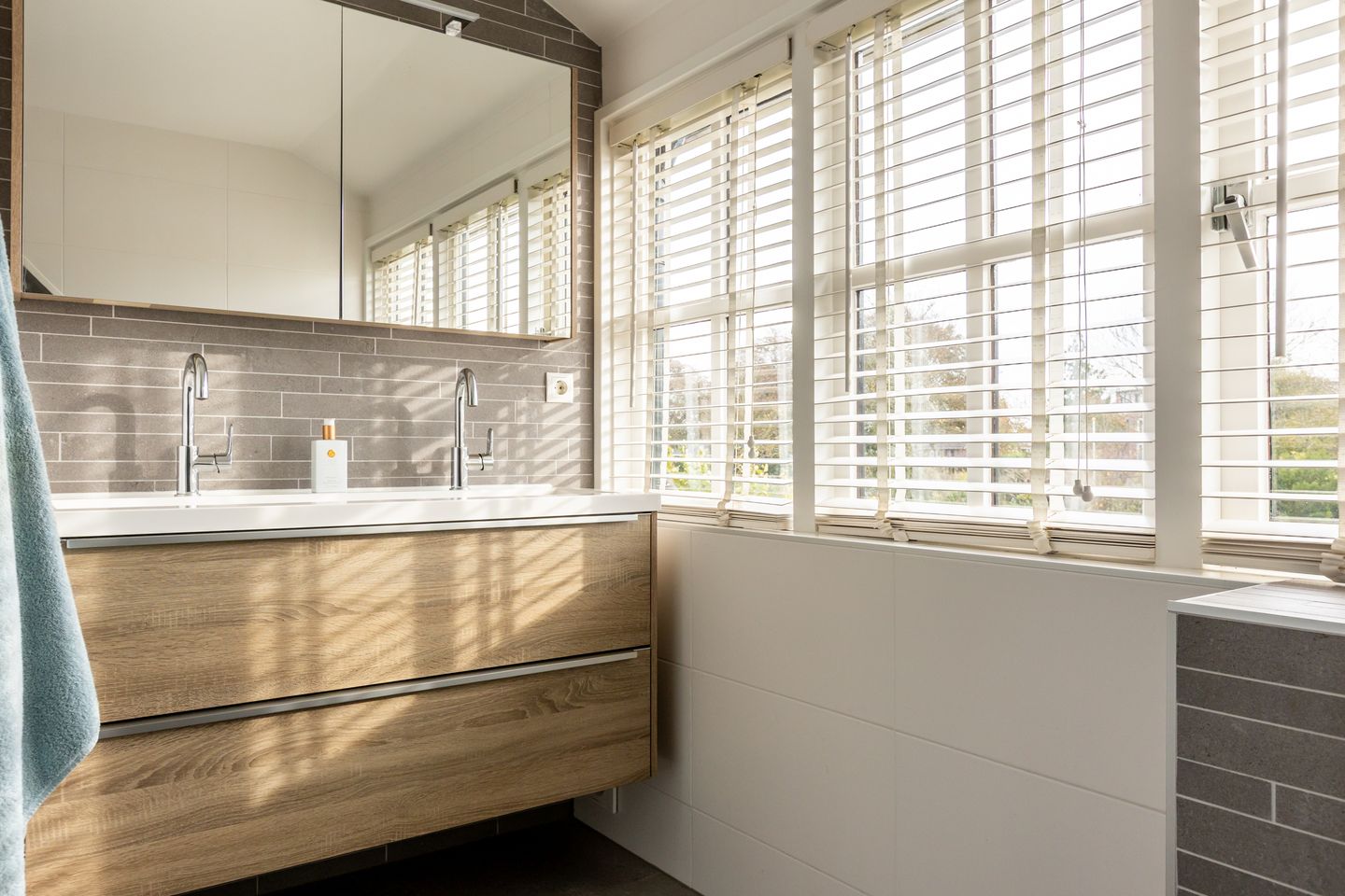 Foto 25 van West Ringdijk 13