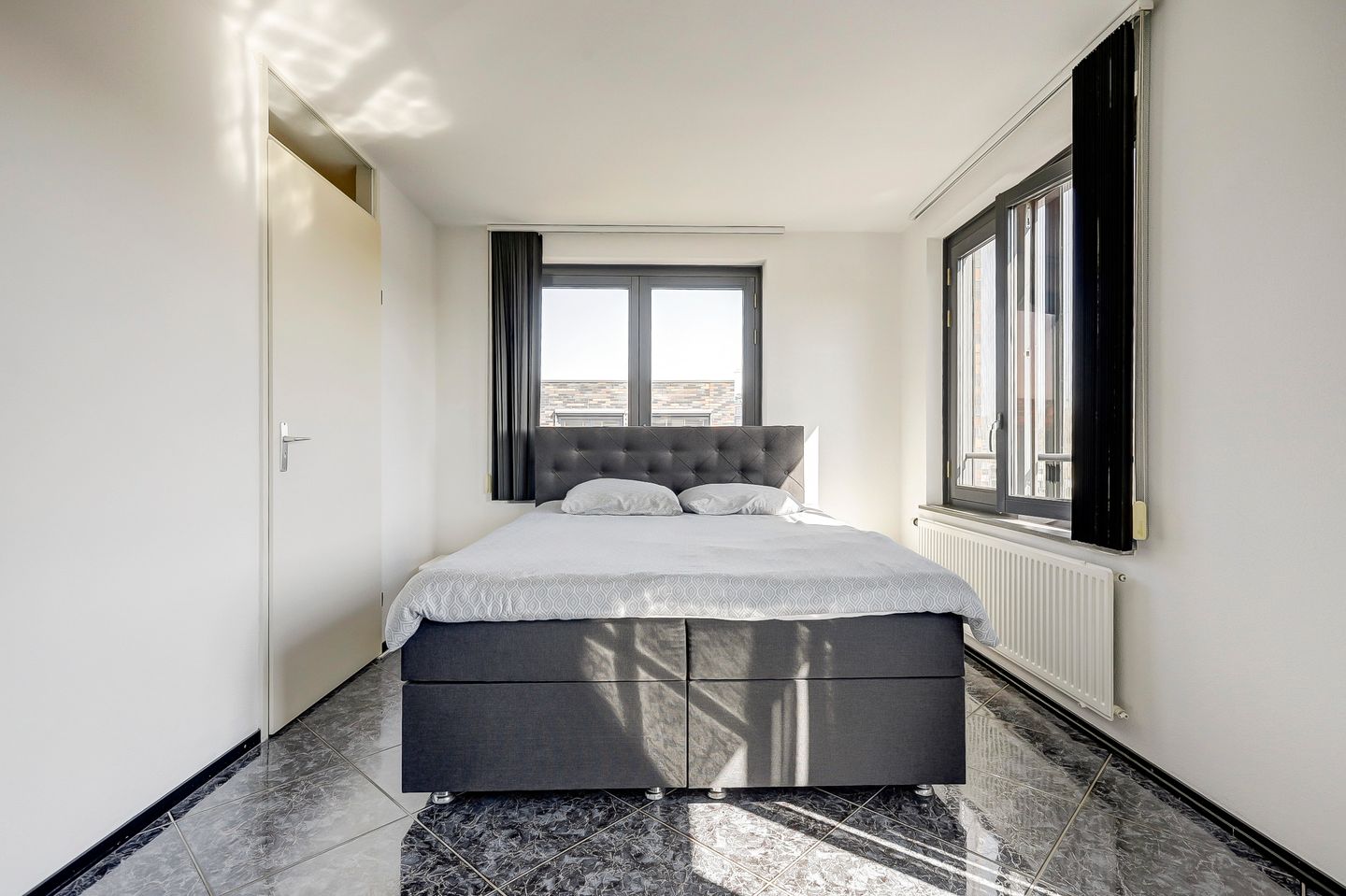 Foto 25 van J.H. van den Broekstraat 13