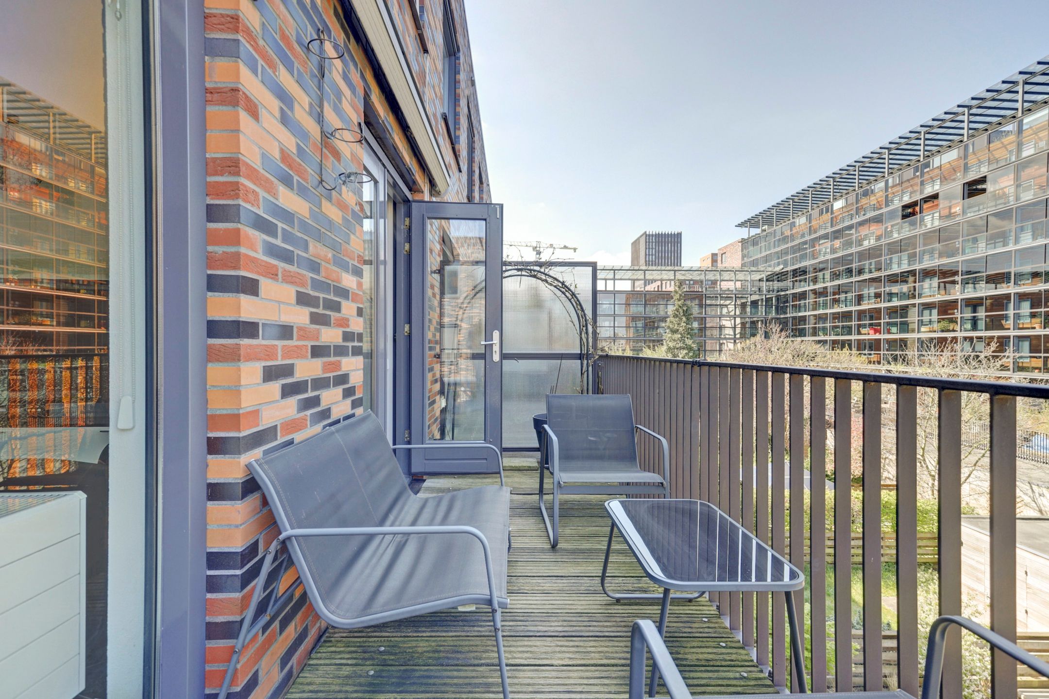 Foto 33 van J.H. van den Broekstraat 13