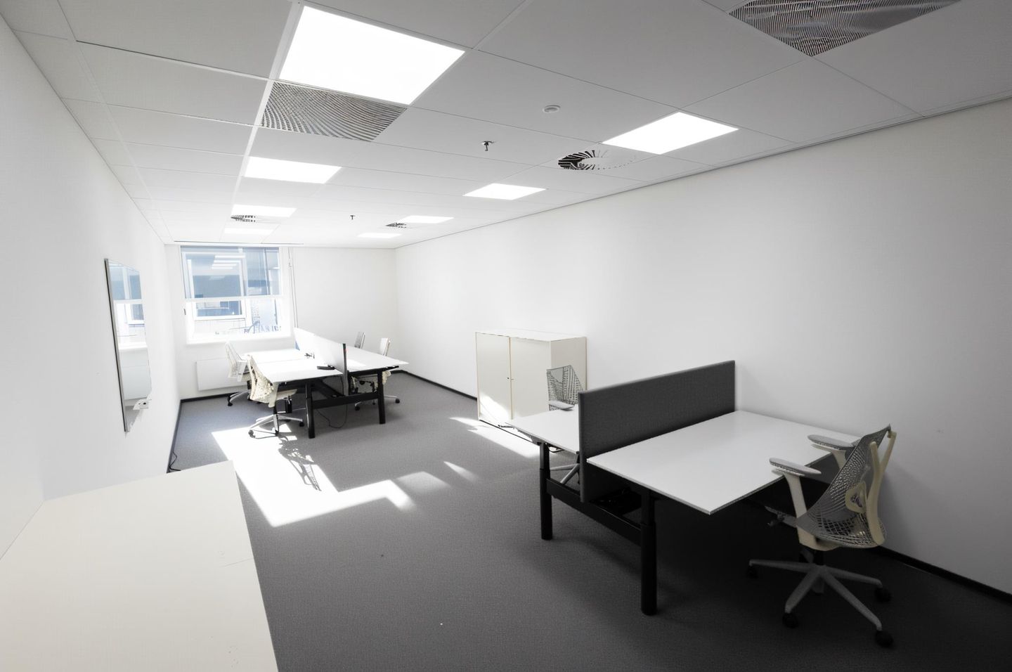 Bekijk foto 2 van Plesmanlaan 125