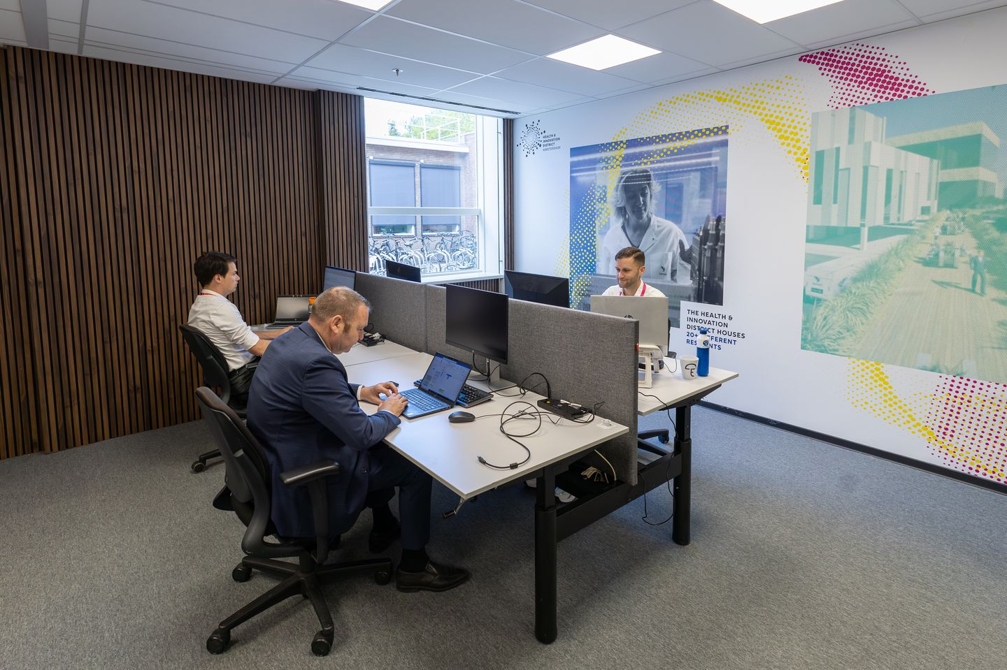 Bekijk foto 4 van Plesmanlaan 125