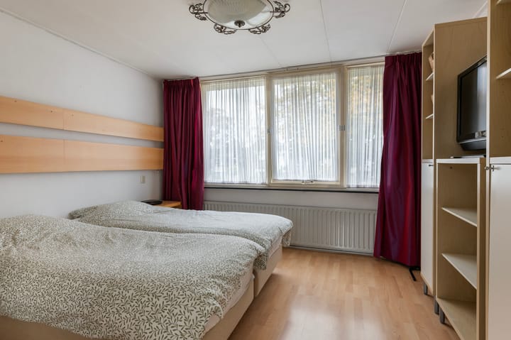 Foto 23 van Looiersplantsoen 9