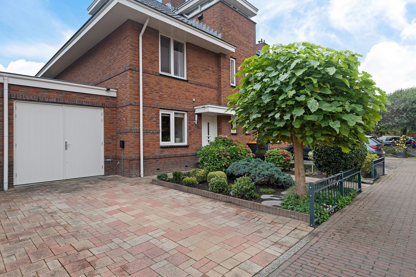 Foto 4 van Burgemeester Van den Helmlaan 21