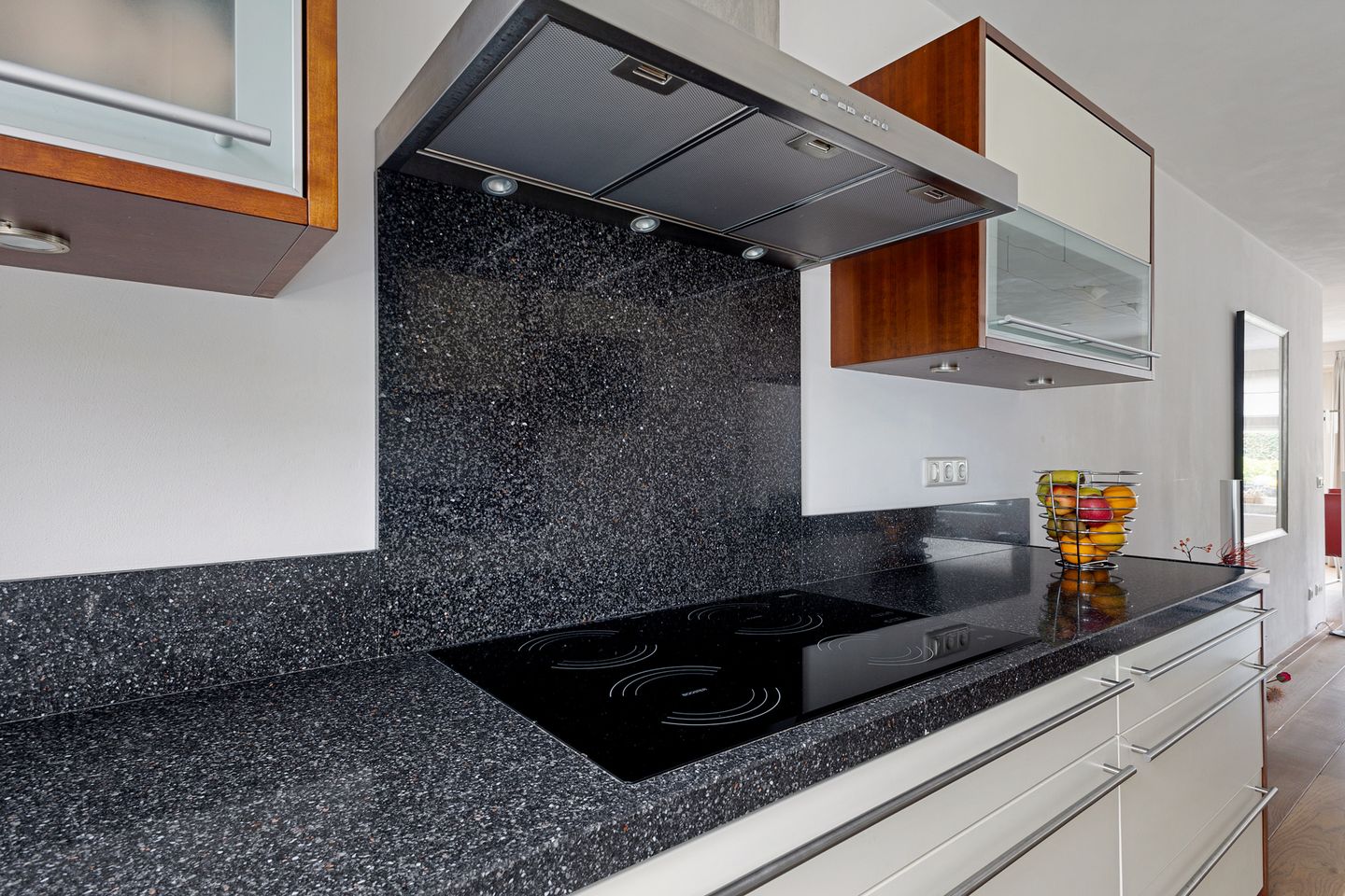 Foto 10 van Burgemeester Van den Helmlaan 21