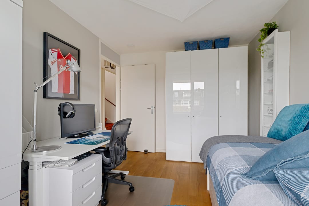 Foto 26 van Burgemeester Van den Helmlaan 21