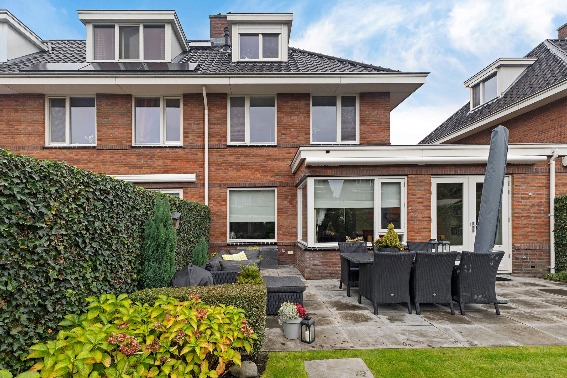 Foto 39 van Burgemeester Van den Helmlaan 21