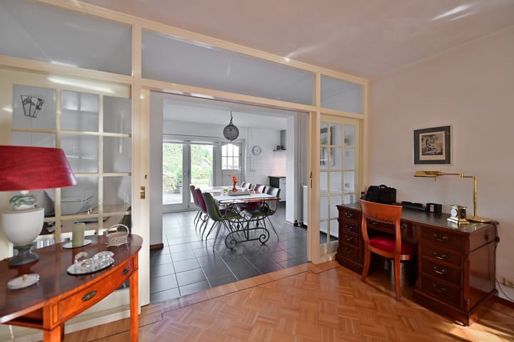 Foto 13 van Naarderstraat 114