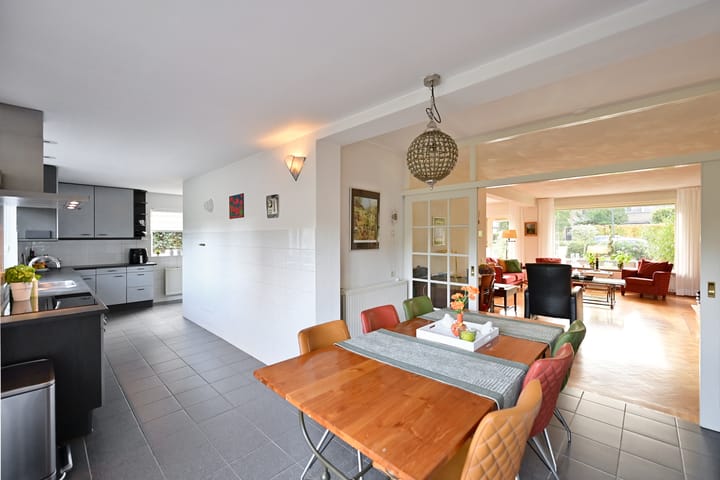 Foto 14 van Naarderstraat 114