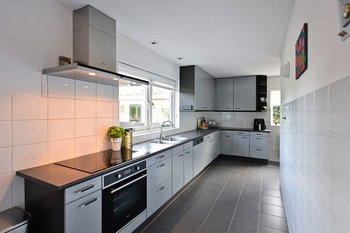 Foto 15 van Naarderstraat 114