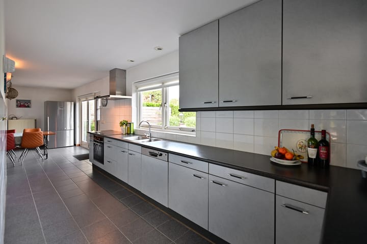 Foto 16 van Naarderstraat 114