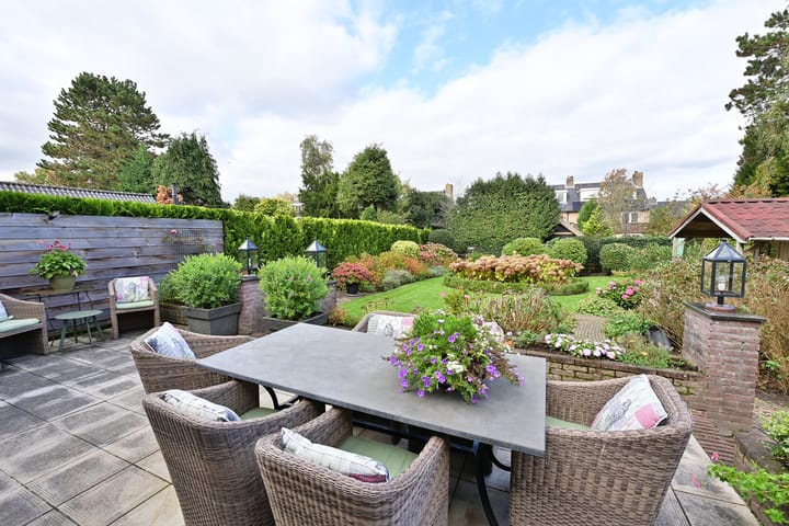 Foto 18 van Naarderstraat 114