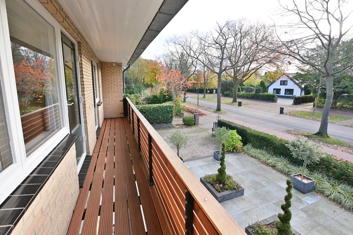 Foto 22 van Naarderstraat 114