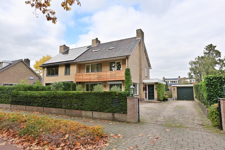 Foto 29 van Naarderstraat 114