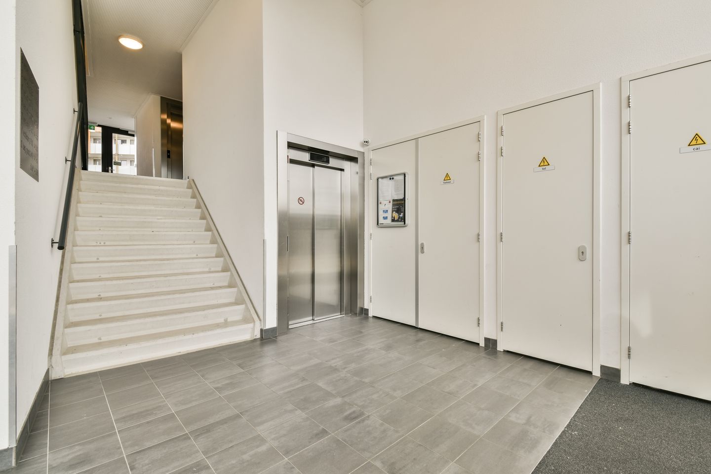 Foto 20 van Mary van der Sluisstraat 344