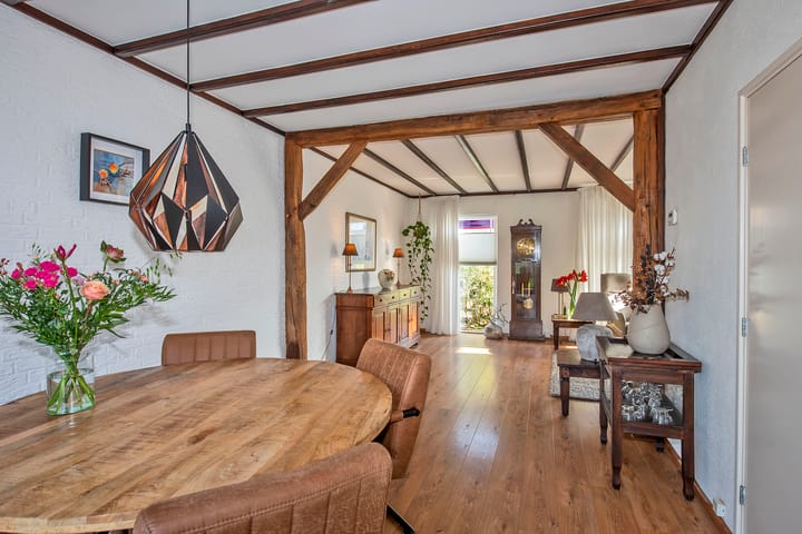 Foto 10 van Fluweelstraat 21