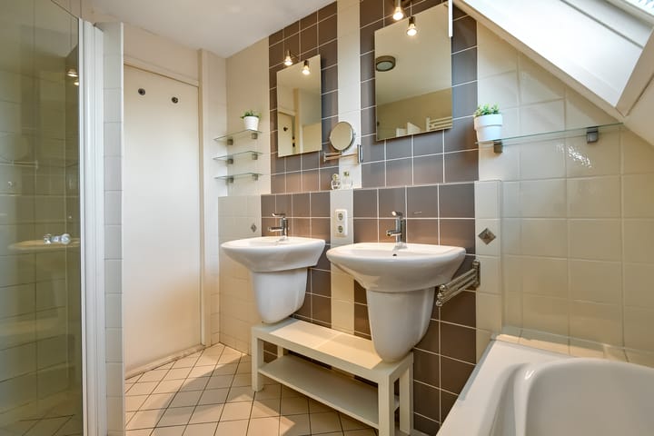 Foto 30 van Dr. Joop den Uylsingel 11