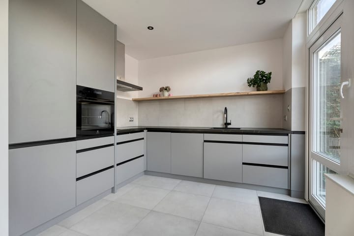 Photo 2 of Oosterlaan 173