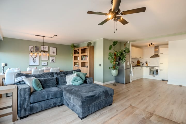 Photo 9 of Raadhuisstraat 5-B