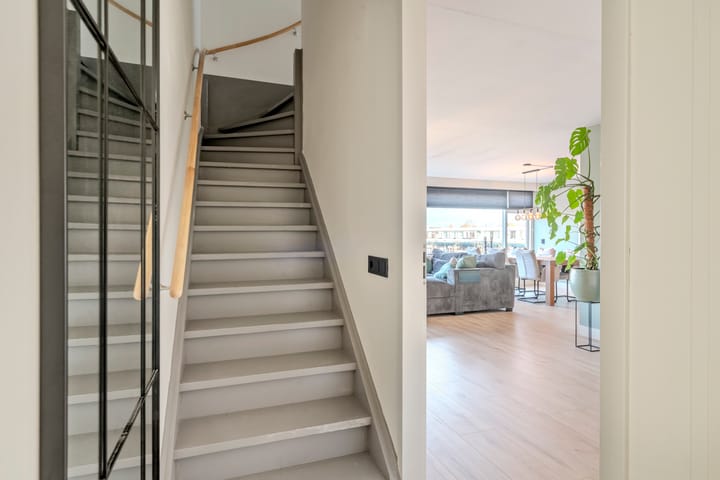 Photo 15 of Raadhuisstraat 5-B