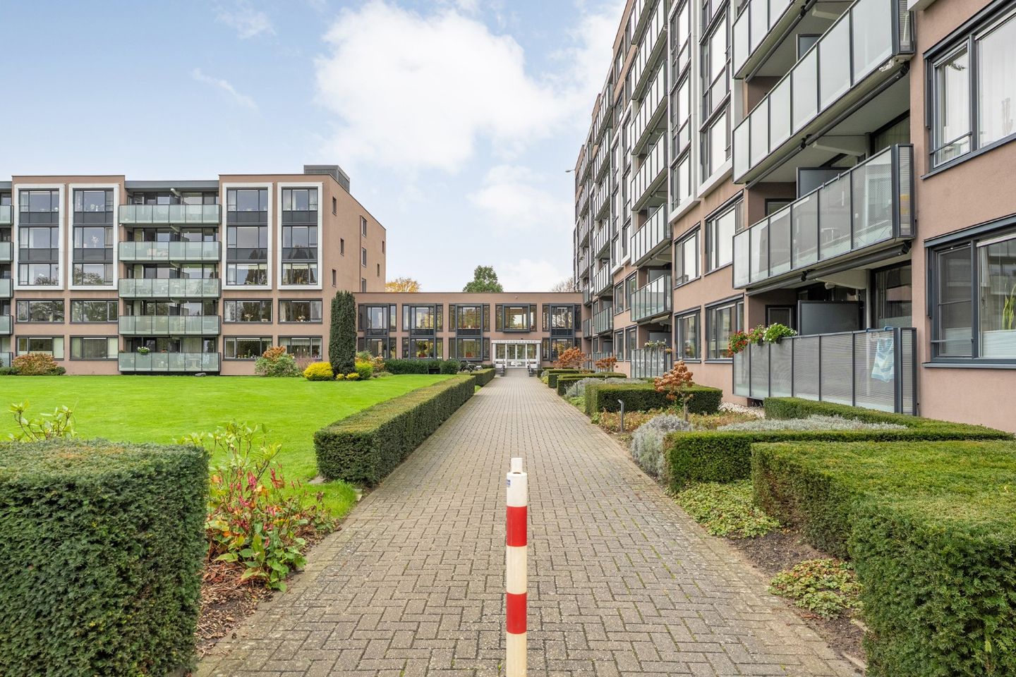 Foto 10 van Dikkersstraat 1-316