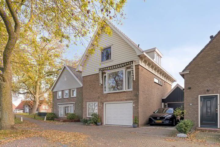 Photo 8 of Vesting 8