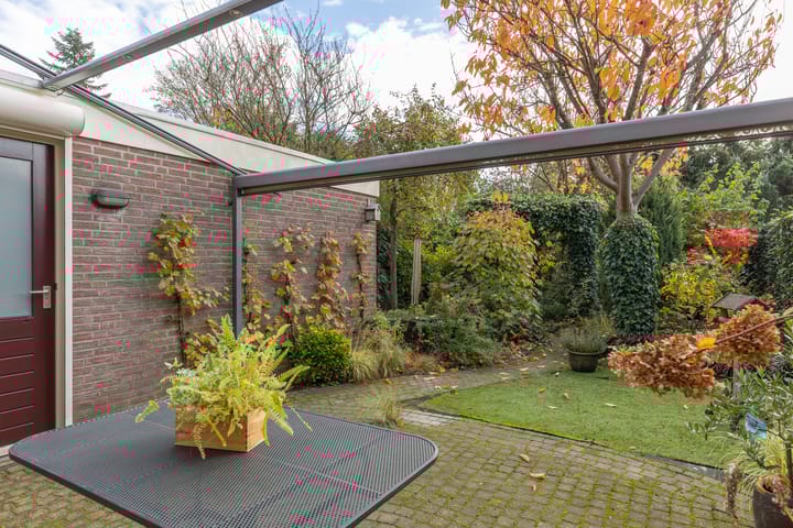 Photo 42 of Scholeksterstraat 33