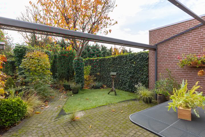 Photo 45 of Scholeksterstraat 33