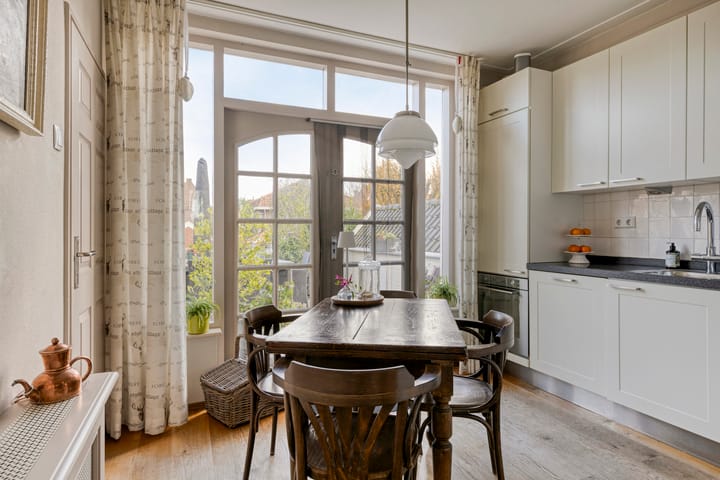 Photo 22 of Vesting 8