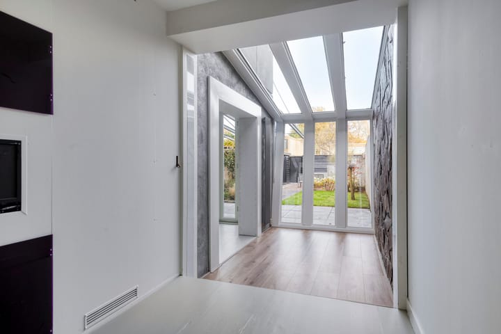 Foto 11 van Waleweinlaan 88