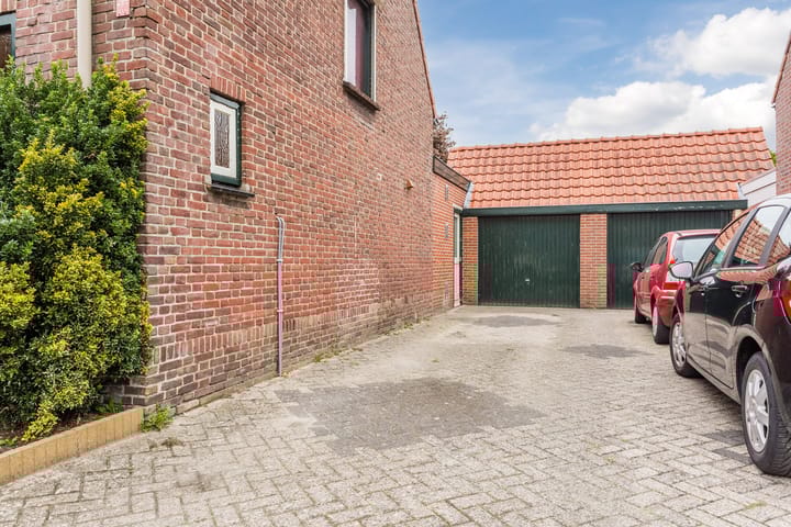 Photo 4 of van der Puttstraat 18