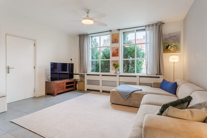 Photo 9 of van der Puttstraat 18