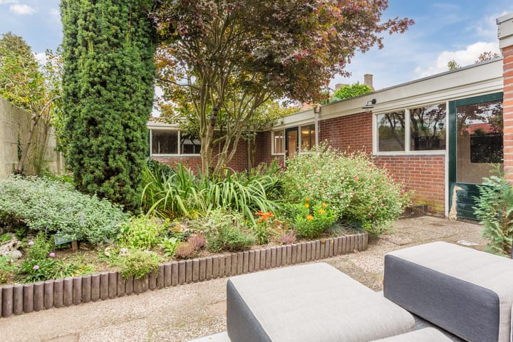 Photo 36 of van der Puttstraat 18