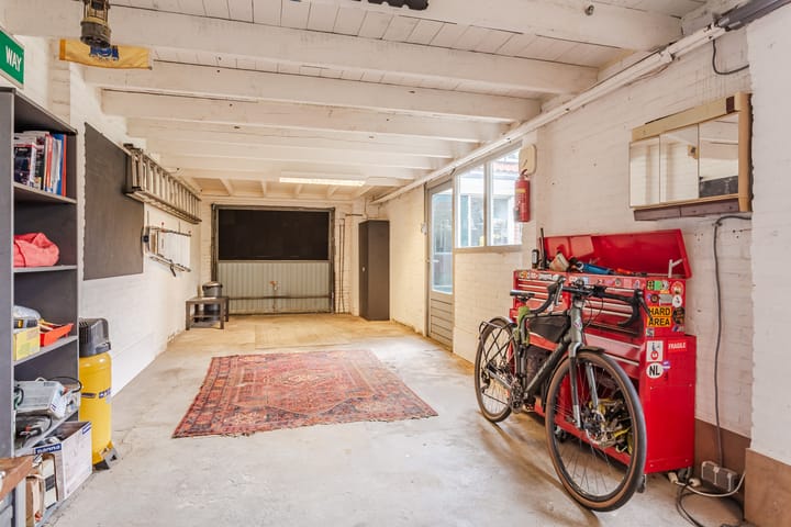 Photo 40 of van der Puttstraat 18